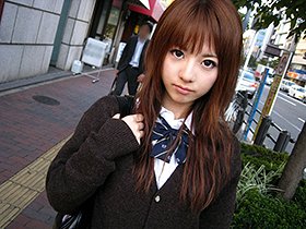 高収入を謳ってGETした生意気かわいいヤリマン制服娘12人生中出しSP!! サンプル動画サムネイル