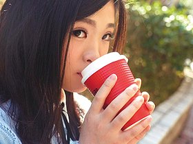 初出しちっぱい 経験人数1人だけの短大生 コンプレックスのちっぱいを集中的に責めまくったら連続絶頂して快楽堕ち! ちかこ サンプル動画サムネイル