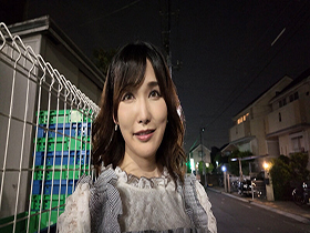 THE ドキュメント 本能丸出しでする絶頂SEX お色気ムンムン気品溢れる美人妻がハメまくりヒクつきエロ狂う限界乱交 サンプル動画サムネイル