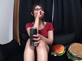 酒やけで声ガラガラな残念美女 チャキチャキなお姉さんがアクメ寸止めされ続け涙目チ●ポ懇願! サンプル動画サムネイル
