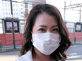 #素人熟女ハメ撮り #生中出し マッチングアプリで知り合った諸事情で肉体経験は少ないがムッツリスケベでドMな人妻が刺激的な火遊びをしたいらしいので子宮の奥の奥まで抉って膣内射精しまくった! サンプル動画サムネイル