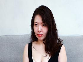 借金返済の為にAV出演するはずが… 久々のSEXに理性崩壊!撮影を忘れて腰を振り続ける淫乱巨乳妻(3) サンプル動画サムネイル