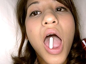 超スペック!ハーフ美少女ちゃんの、ガンギマリ中出し実況中継!「ハァハァ、誰にでも中出しさせるのが、こんなに気持ちいいなんて…」 サンプル動画サムネイル