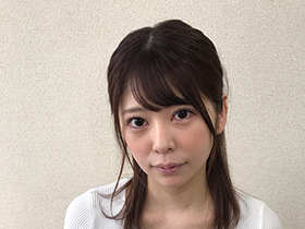 素人娘の全裸図鑑19 今時の女の子11名が恥らいながら脱衣していく様子をじっくり撮影した、変態紳士のためのヘアヌードコレクション サンプル動画サムネイル