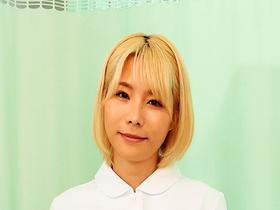 フェラチオしてくると噂の美人看護師 岡本莉里 サンプル動画サムネイル