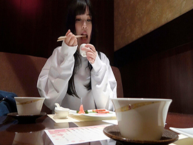 中出しするだけの簡単なお仕事 デザイナーを目指すハーフ美少女服飾専門学生 エマ20歳 サンプル動画サムネイル