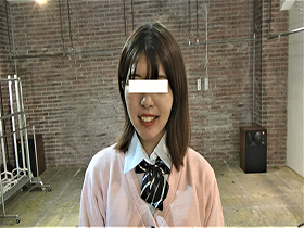 私達のお○んこを叩いて下さい。第二章　お仕置き願望編　全員素人！OL、女子大生がお尻ペンペンされたくて集まる秘密クラブ　サンプル画像05