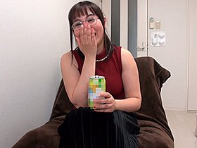 完熟ムチムチのくせにブリっ子なアニメ声おばさん 絶倫チ●ポで突きまくられ理性ぶっ飛び獣アクメ! サンプル動画サムネイル