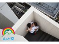 美脚デカ尻の元レースクイーン奈央チャンは、《テ●スの王子様》の夢小説を創作しまくるガチのアニオタ夢女子だった!!リアルより妄想好きだったはずなのに…初めての露出でマゾ興奮、デカ尻クネらせイキ狂う!! 小池奈央 サンプル動画サムネイル