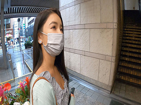 街で見かけたそこの美人なお姉さん!突然ですが占ってもイイですか!? サンプル動画サムネイル