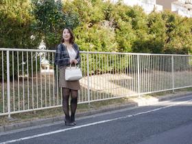 「立ちんぼ妻」 B級熟女 きりえ43歳 サンプル動画サムネイル
